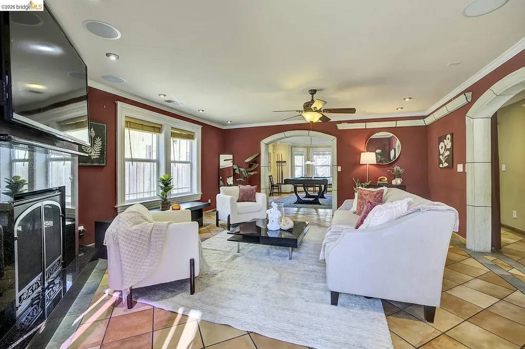 2635 10th Street Oakland CA 94601