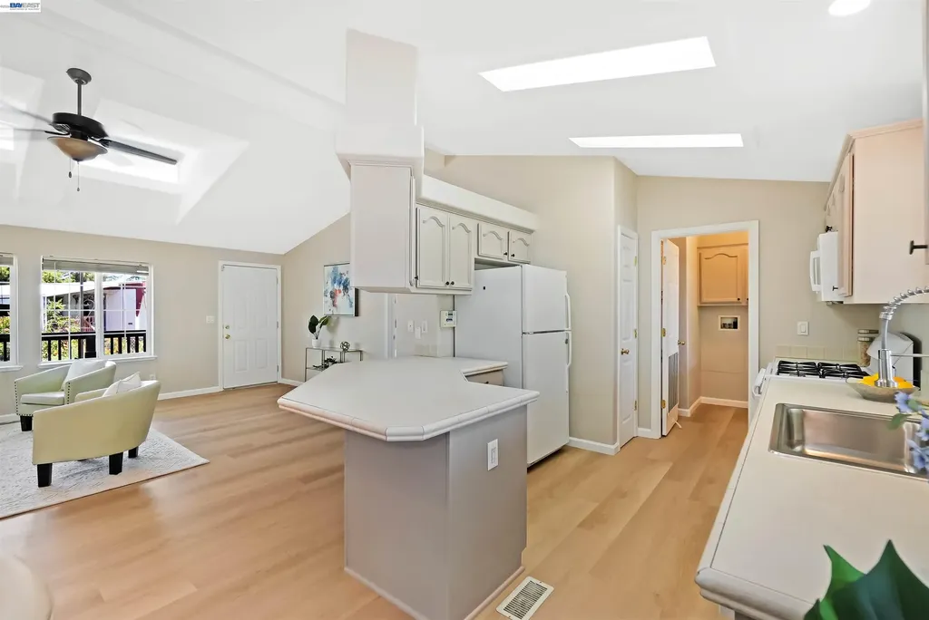 28680 Mercury Street Hayward CA 94544