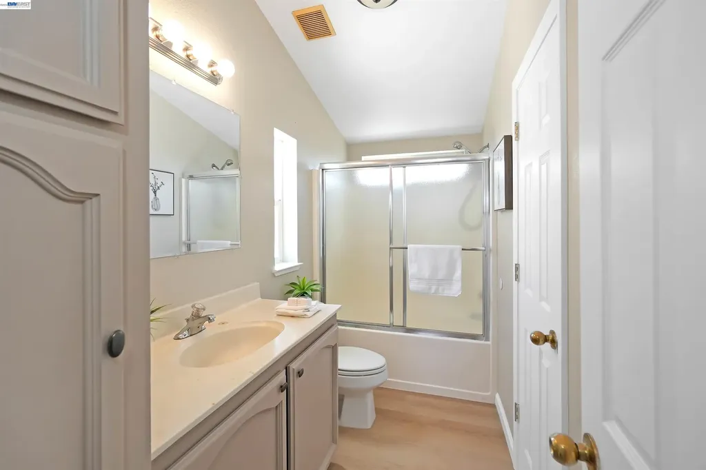28680 Mercury Street Hayward CA 94544