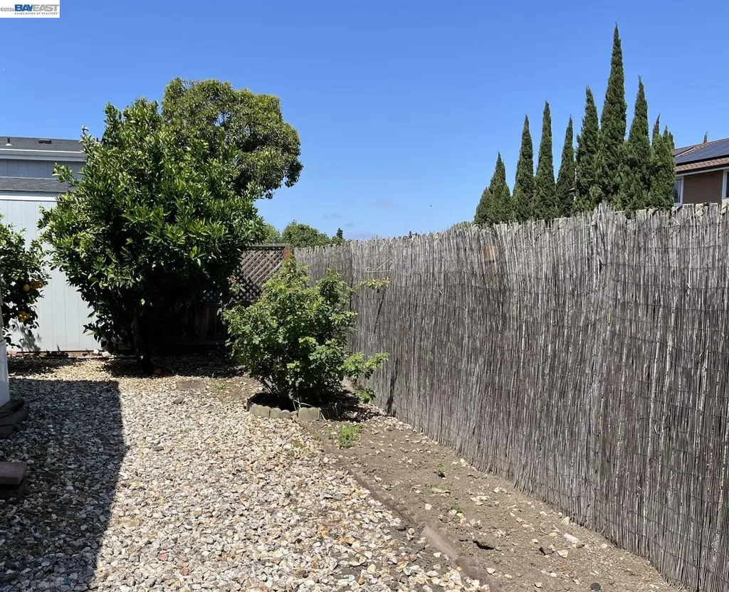 1345 Chelsea Way Hayward CA 94544