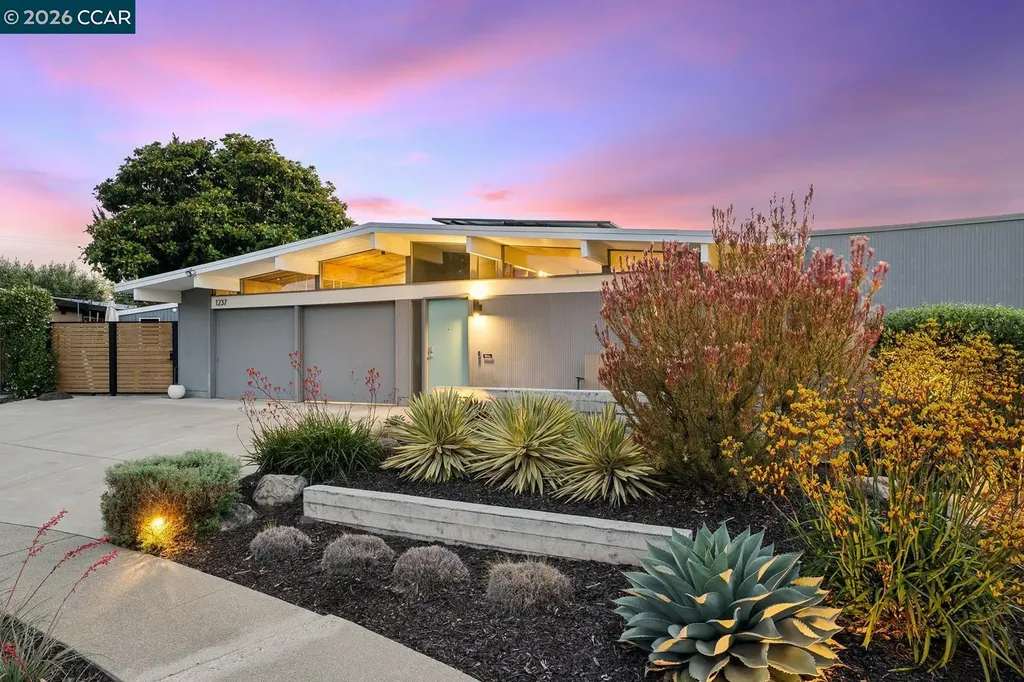 1237 Lancashire Concord CA 94518