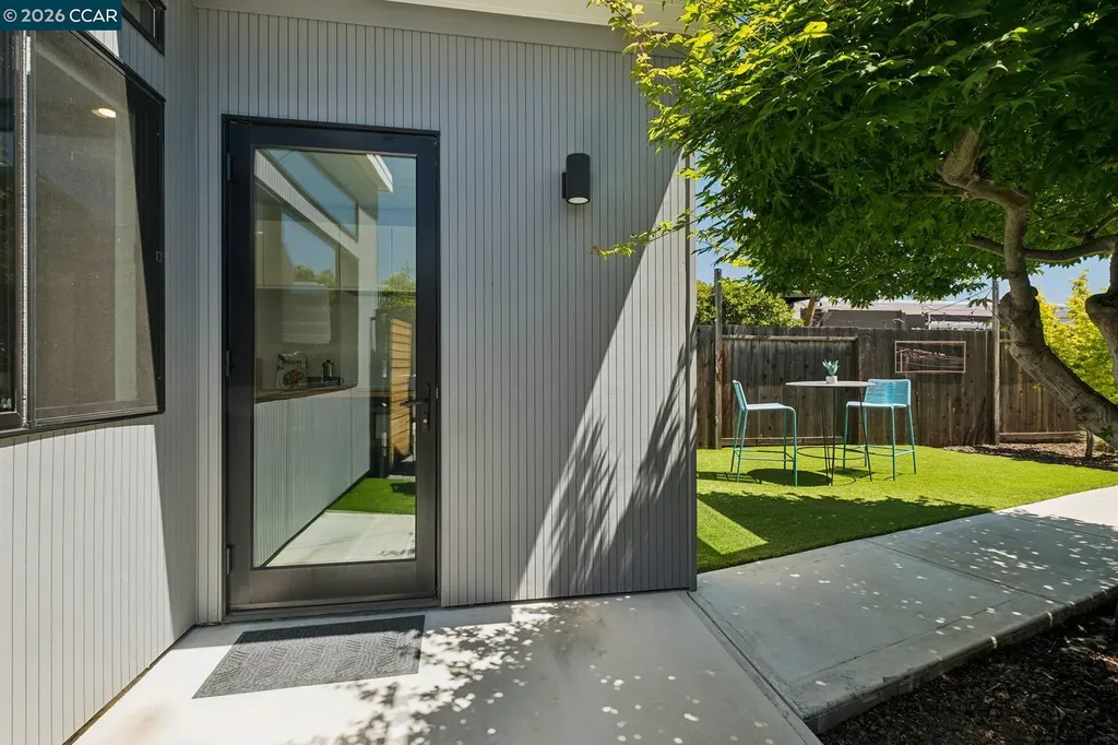 1237 Lancashire Concord CA 94518