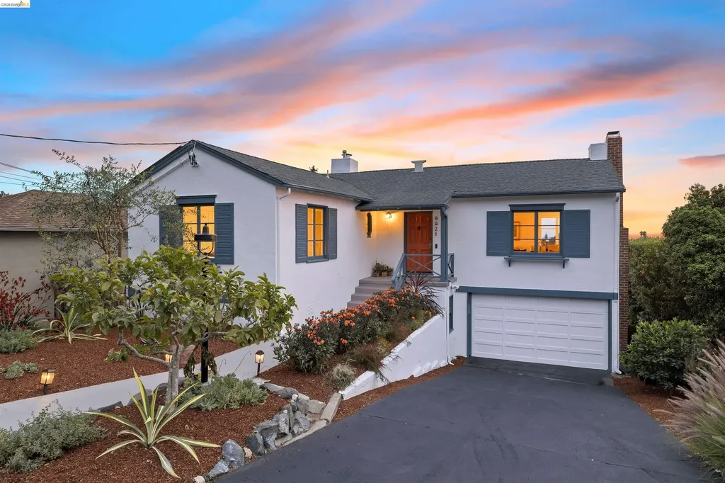 4421 Harbor View Avenue Oakland CA 94619