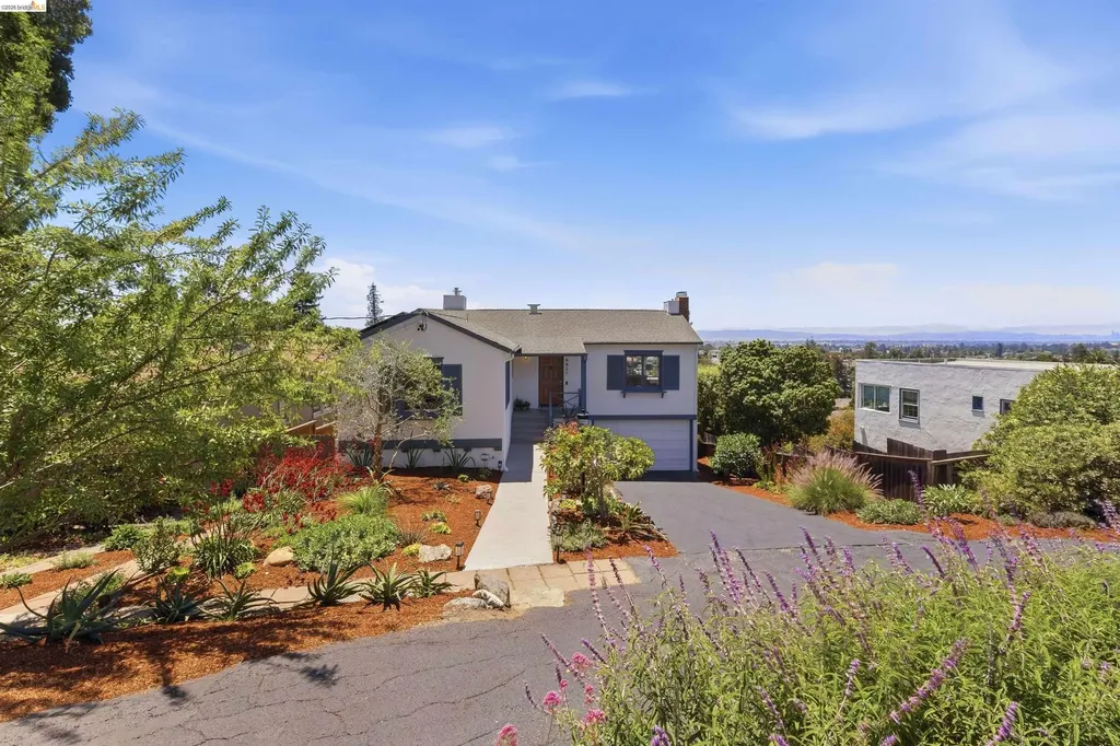 4421 Harbor View Avenue Oakland CA 94619