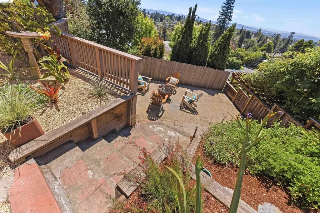 4421 Harbor View Avenue Oakland CA 94619