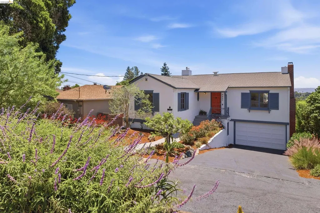 4421 Harbor View Avenue Oakland CA 94619