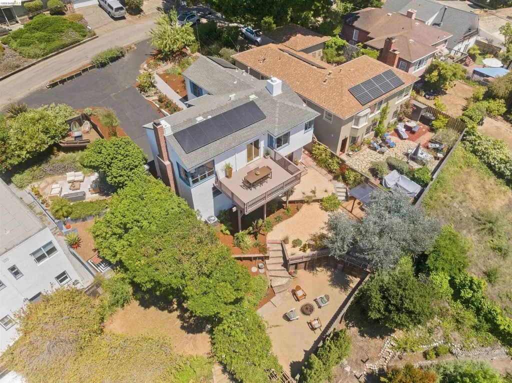 4421 Harbor View Avenue Oakland CA 94619