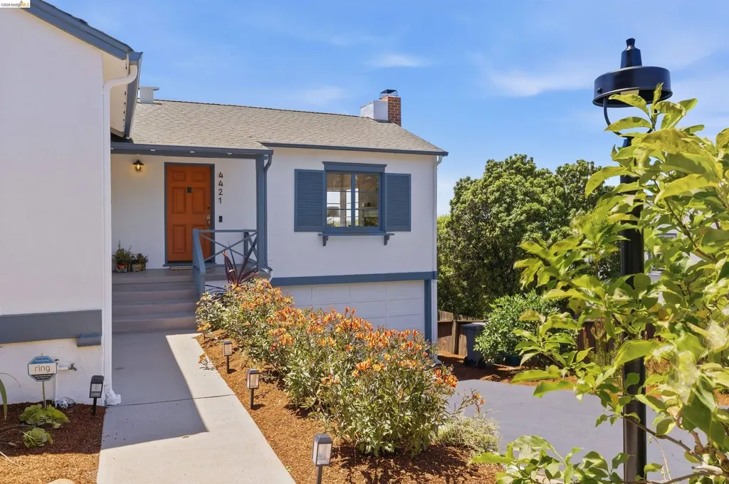 4421 Harbor View Avenue Oakland CA 94619