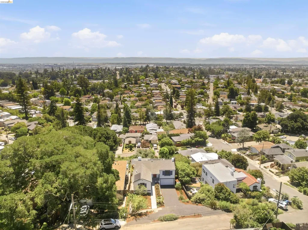 4421 Harbor View Avenue Oakland CA 94619