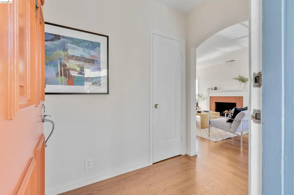 4421 Harbor View Avenue Oakland CA 94619