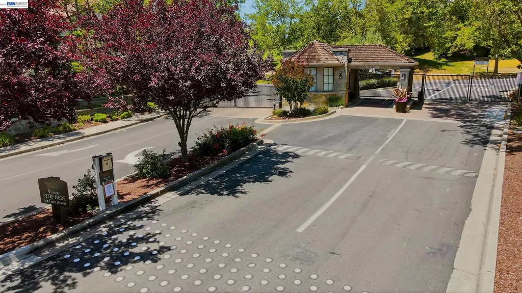 410 Canyon Woods Place San Ramon CA 94582