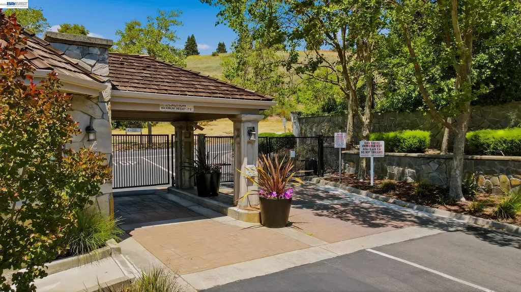410 Canyon Woods Place San Ramon CA 94582