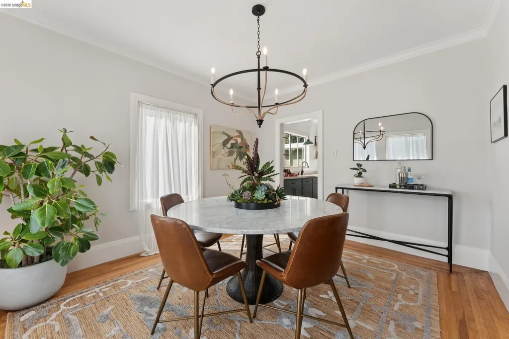 584 Martin Street Oakland CA 94609