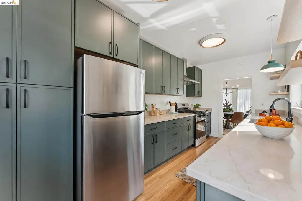 584 Martin Street Oakland CA 94609