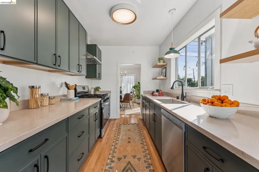 584 Martin Street Oakland CA 94609