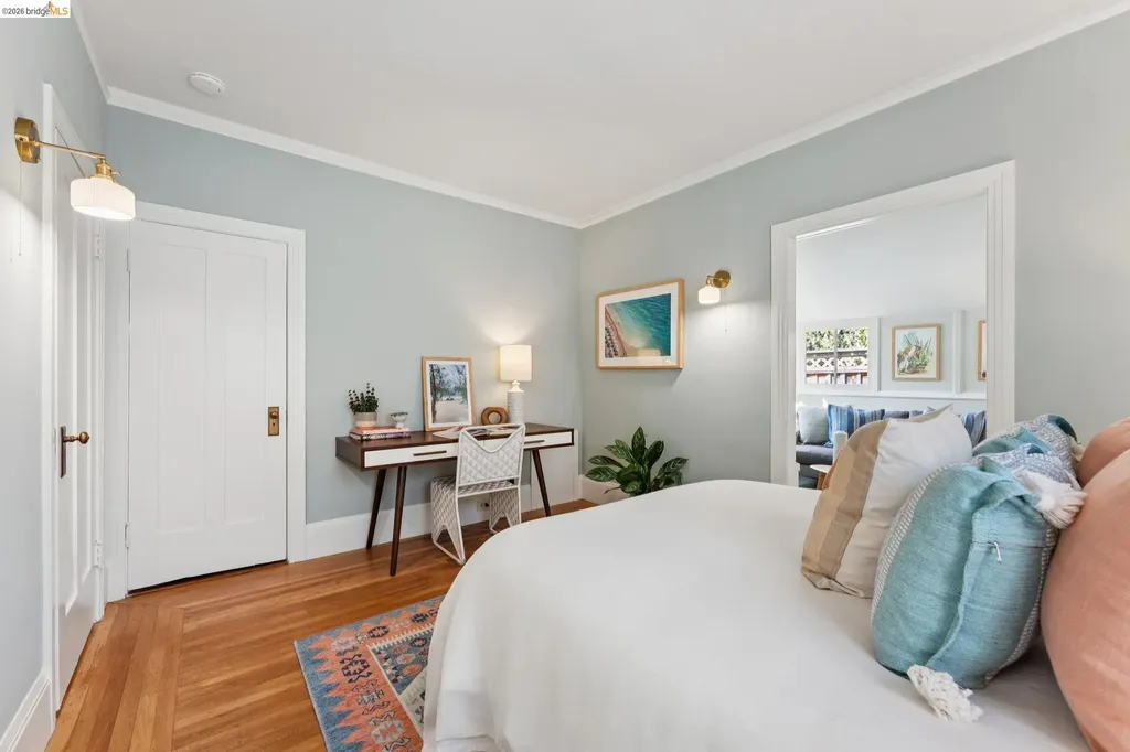 584 Martin Street Oakland CA 94609
