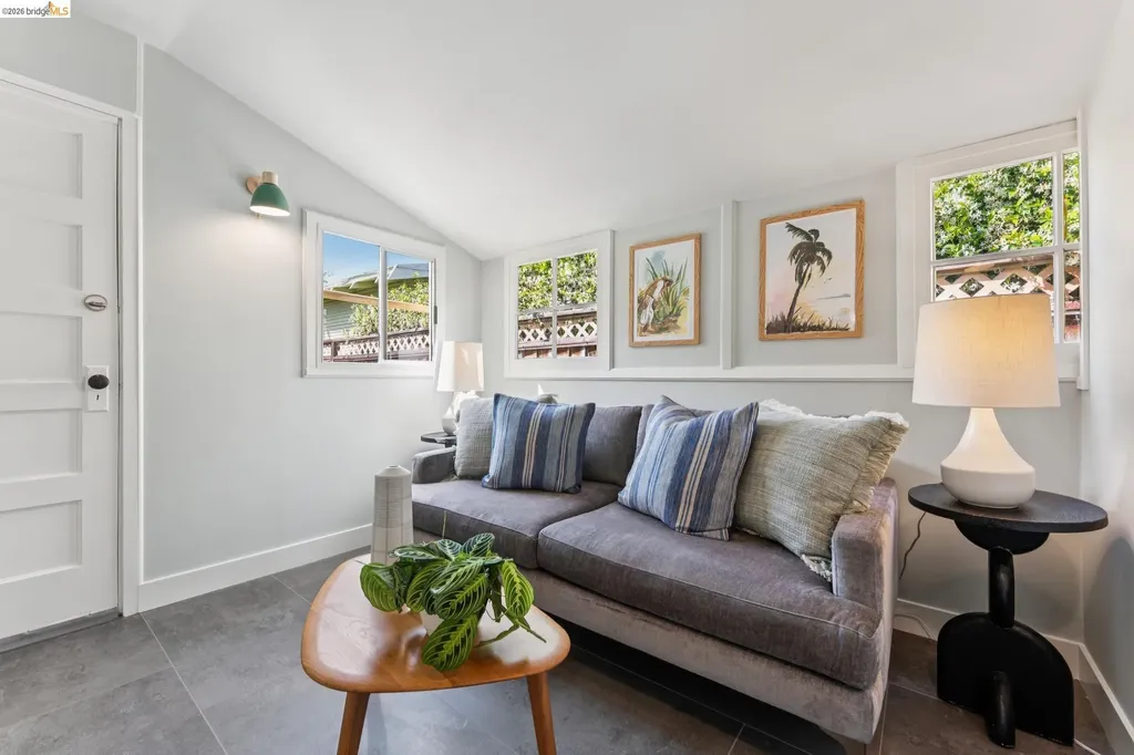 584 Martin Street Oakland CA 94609