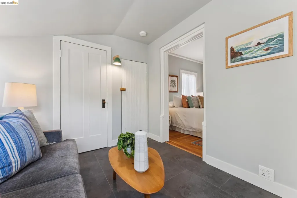 584 Martin Street Oakland CA 94609