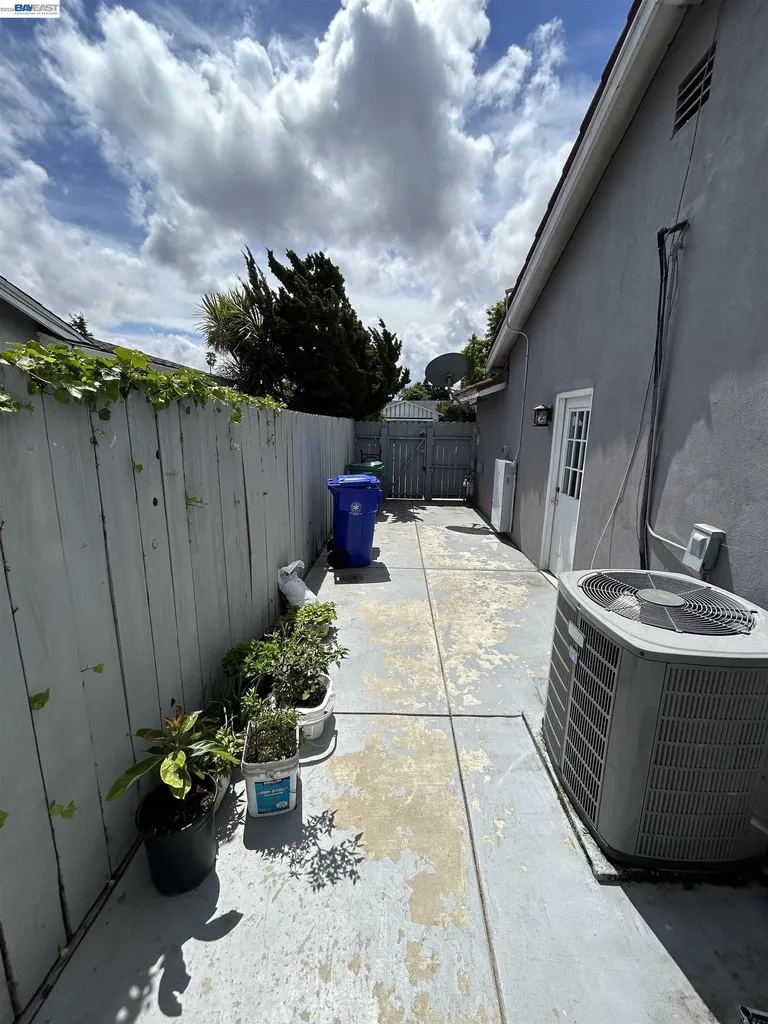 2057 Rosedale San Pablo CA 94806