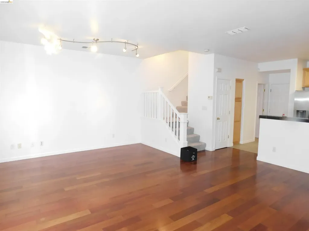 639 Heritage Circle Ashland CA 94580