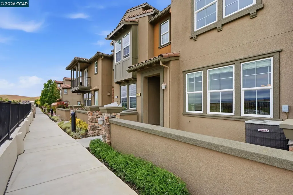 5206 Fioli Loop San Ramon CA 94582