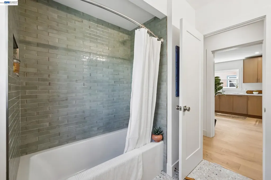 3039 Halcyon Court Berkeley CA 94705
