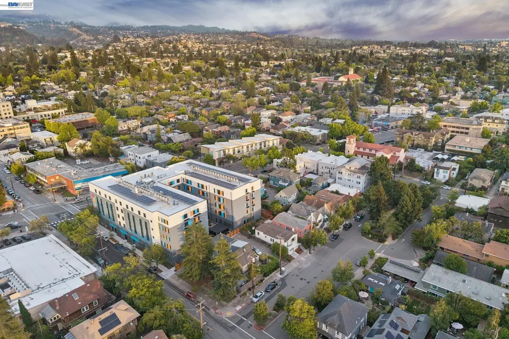 3039 Halcyon Court Berkeley CA 94705