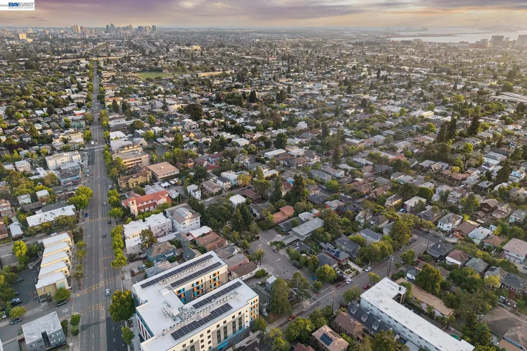 3039 Halcyon Court Berkeley CA 94705