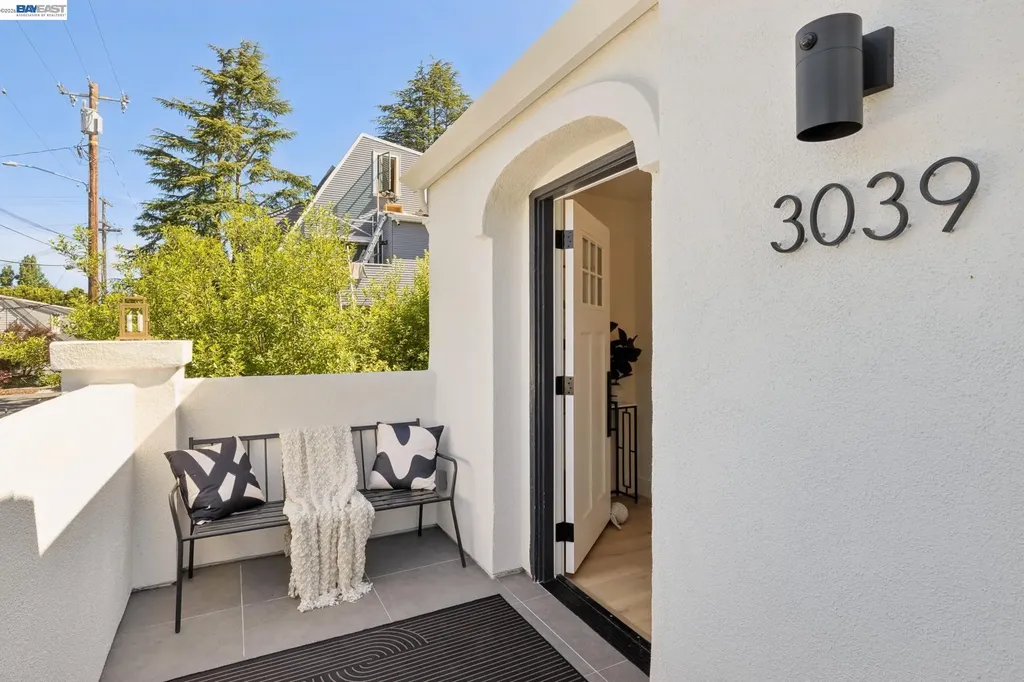 3039 Halcyon Court Berkeley CA 94705