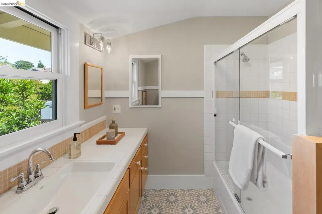 1021 Colusa Avenue Berkeley CA 94707