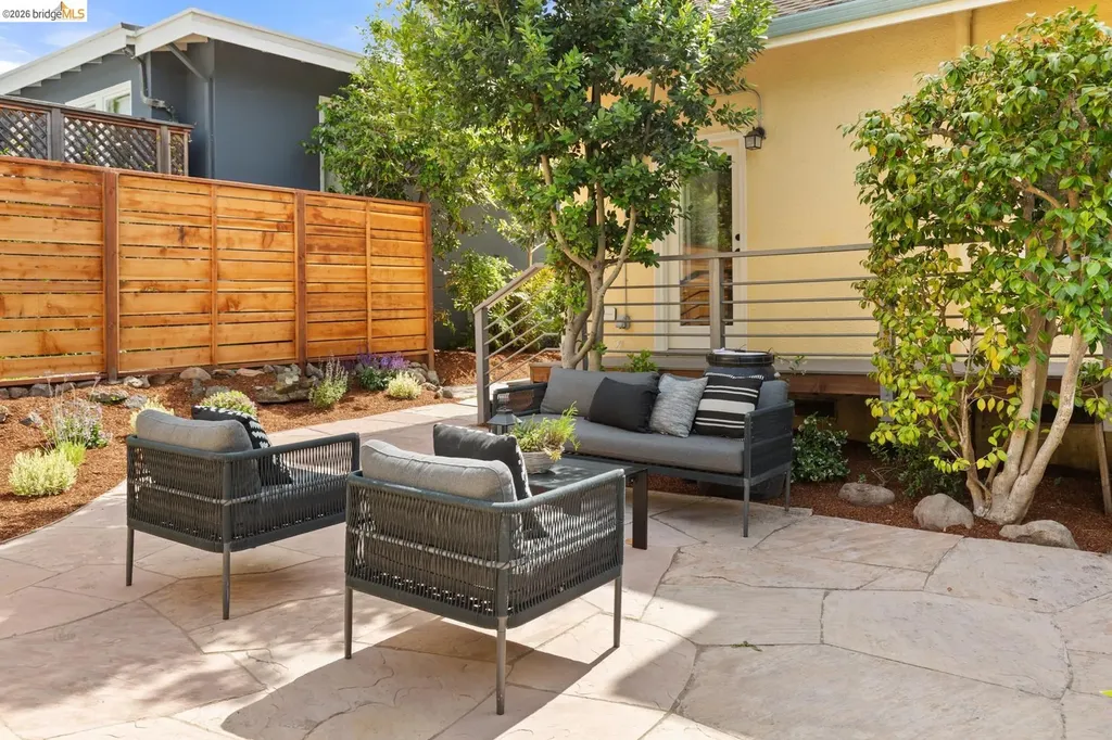 1021 Colusa Avenue Berkeley CA 94707