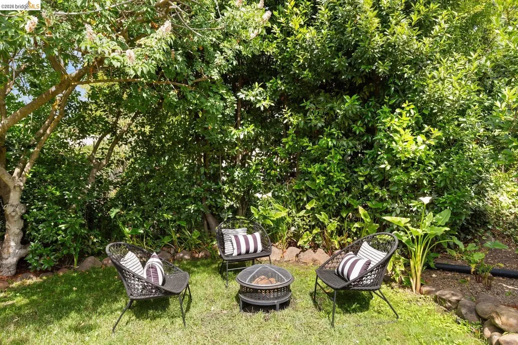 1021 Colusa Avenue Berkeley CA 94707