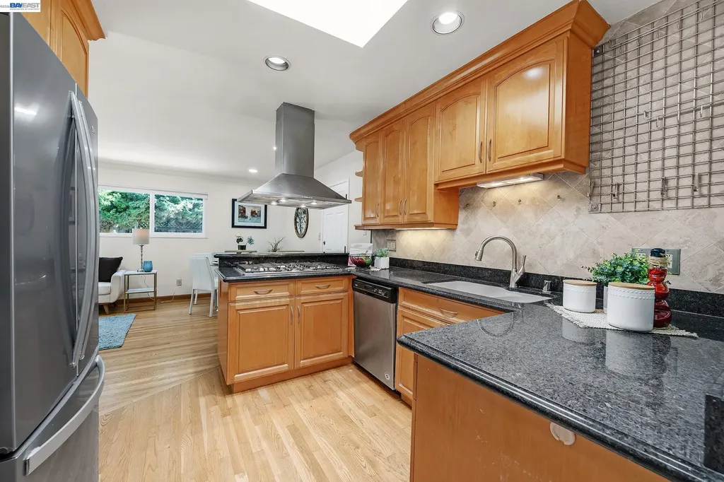 35212 Cano Court Fremont CA 94536