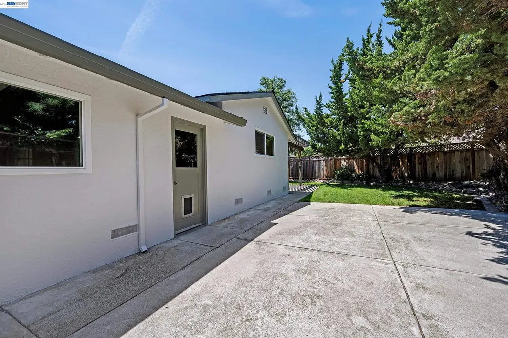 35212 Cano Court Fremont CA 94536