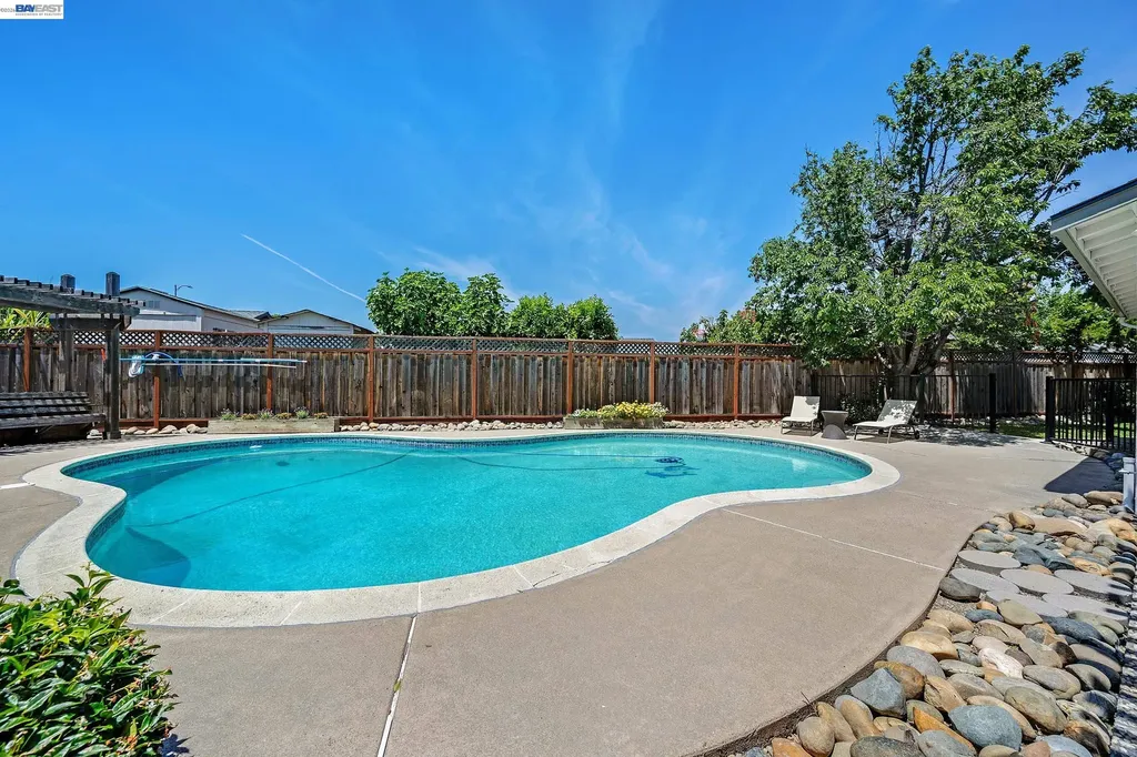 35212 Cano Court Fremont CA 94536