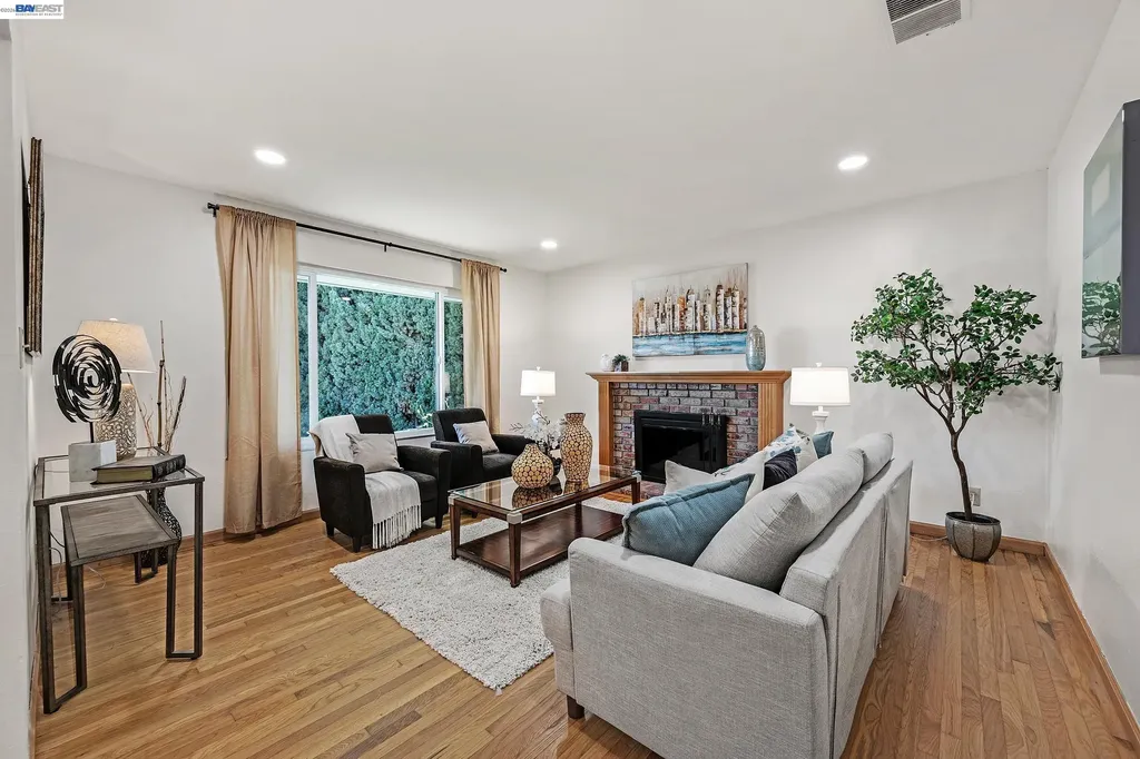 35212 Cano Court Fremont CA 94536
