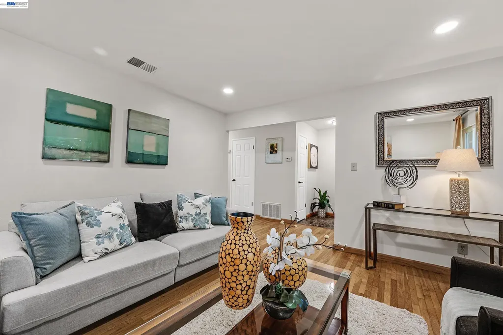 35212 Cano Court Fremont CA 94536