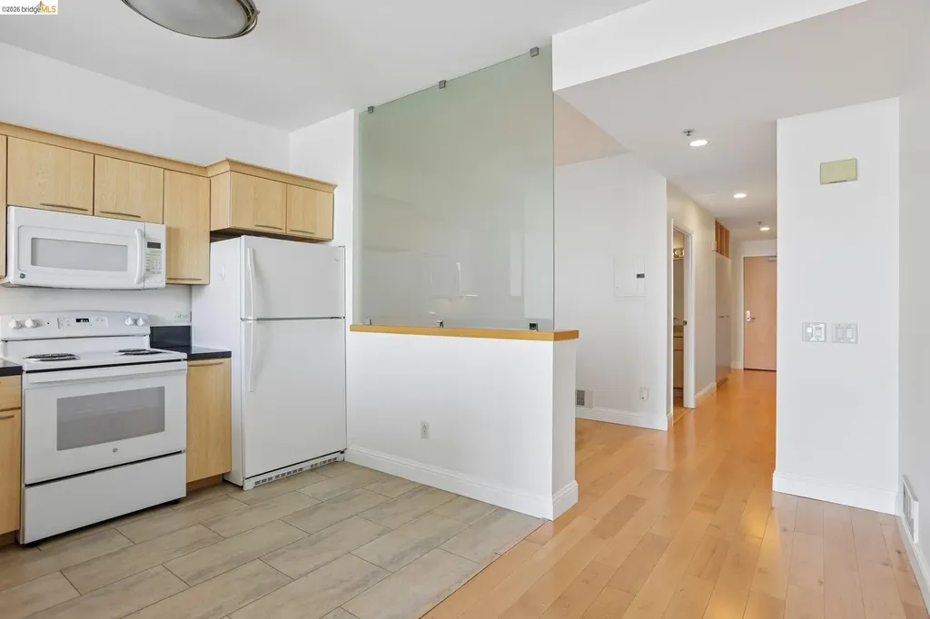 1 Lakeside Drive Oakland CA 94612