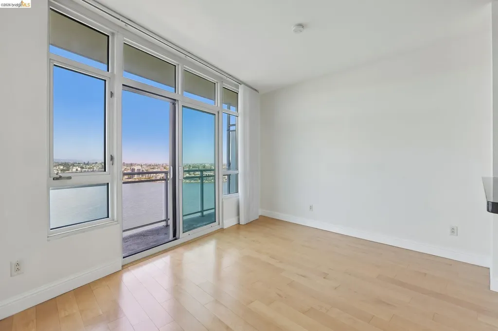 1 Lakeside Drive Oakland CA 94612