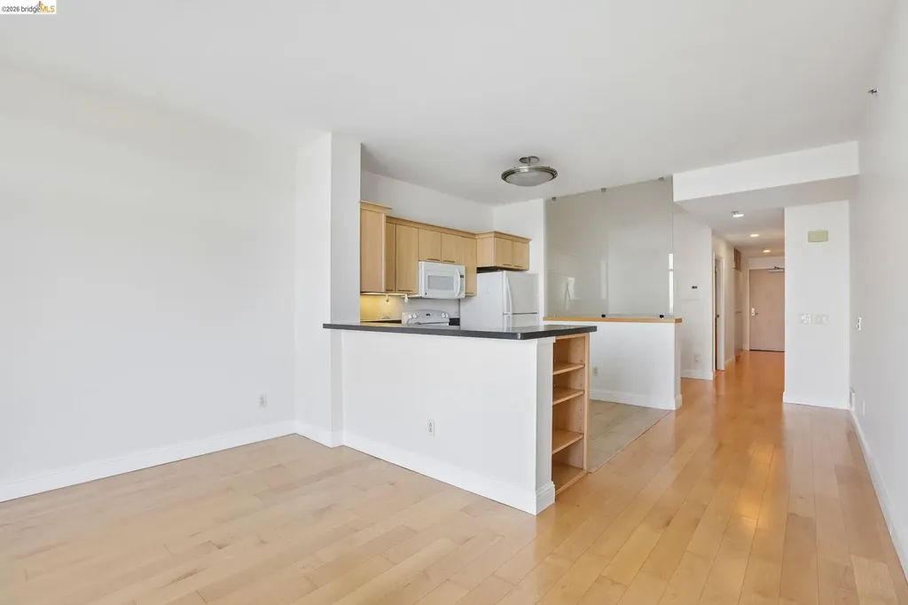 1 Lakeside Drive Oakland CA 94612