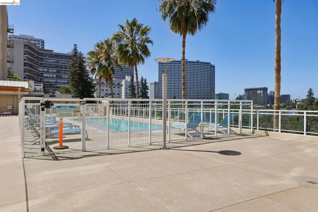 1 Lakeside Drive Oakland CA 94612