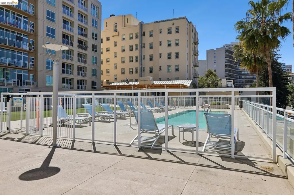 1 Lakeside Drive Oakland CA 94612