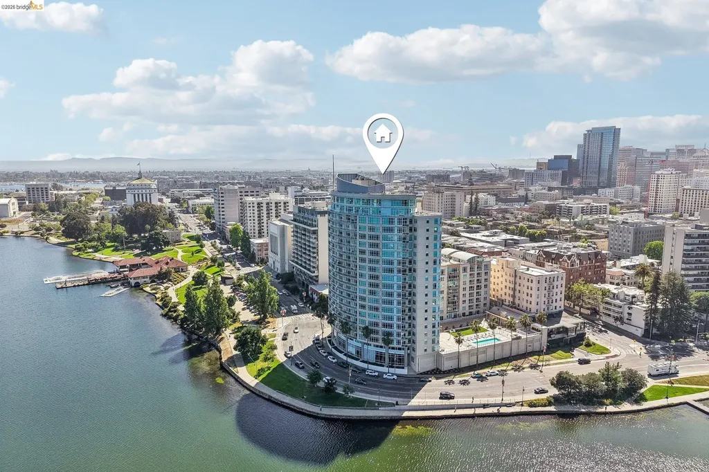 1 Lakeside Drive Oakland CA 94612