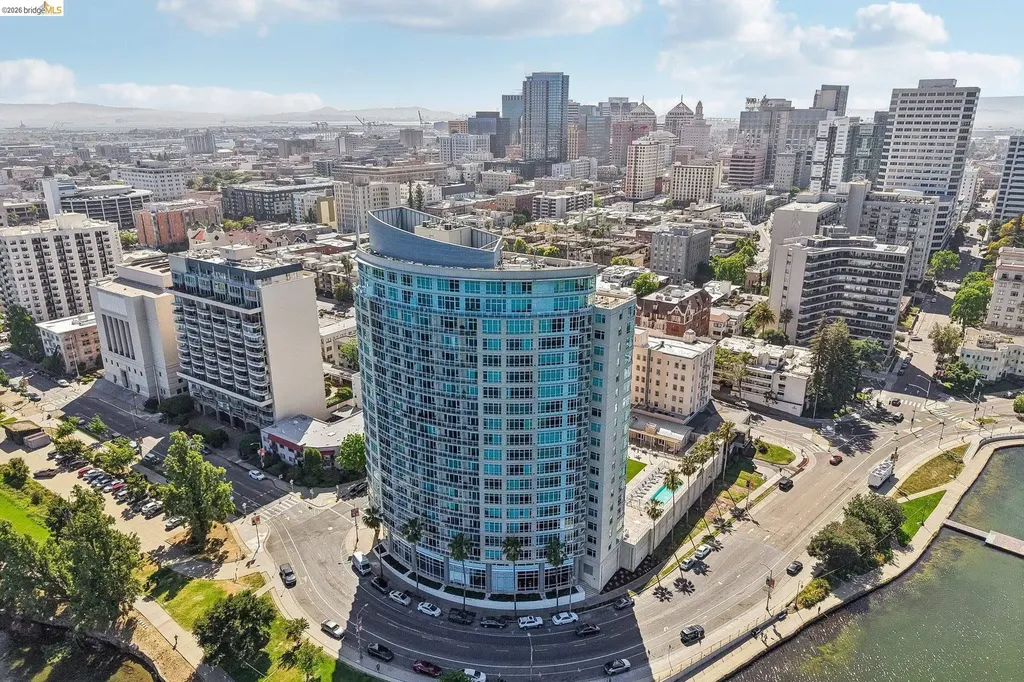 1 Lakeside Drive Oakland CA 94612
