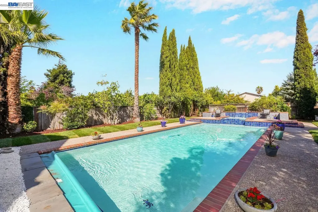 8232 Tanforan Court Newark CA 94560