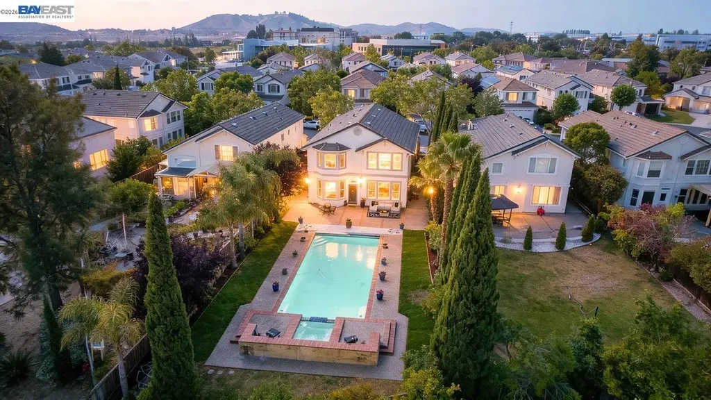 8232 Tanforan Court Newark CA 94560