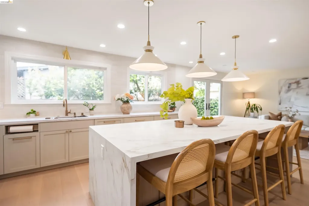4029 Aliso Oakland CA 94619