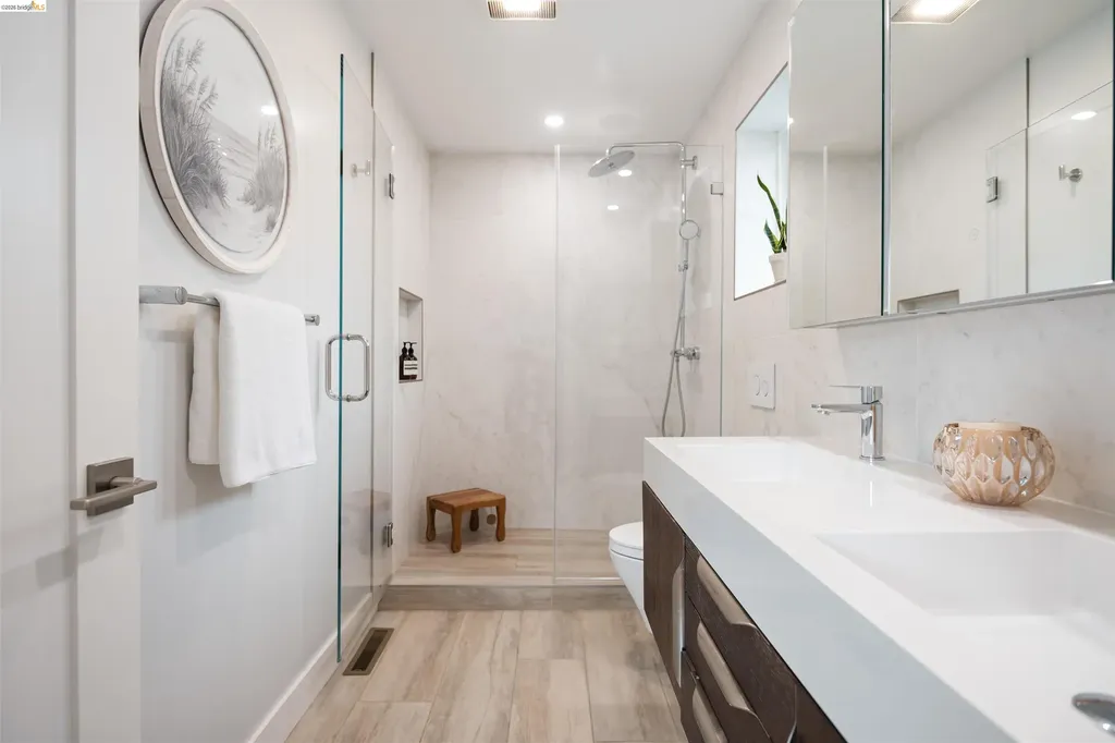 4029 Aliso Oakland CA 94619
