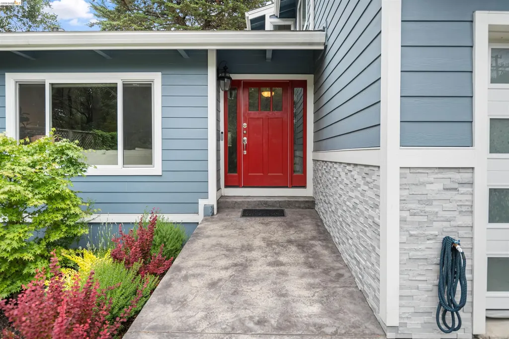 4029 Aliso Oakland CA 94619