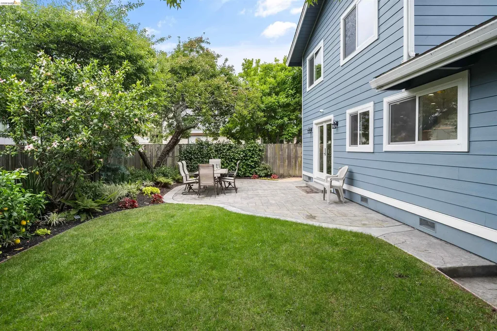 4029 Aliso Oakland CA 94619